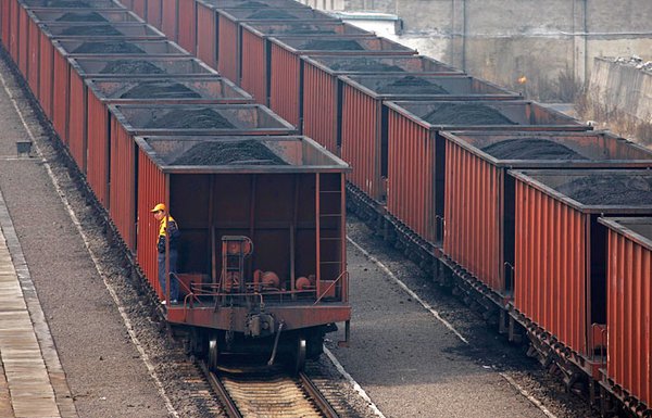 Мінінфраструктури підвищило тарифи Укрзалізниці на перевезення руди та вугілля ще на 9%