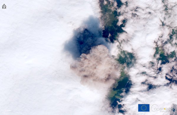 Супутникове фото дня. Виверження у штаті Аляска
