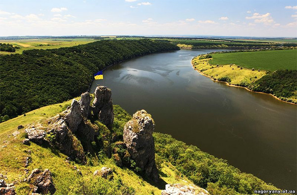 Дністер туристичний: де мандрувати і що дивитися.