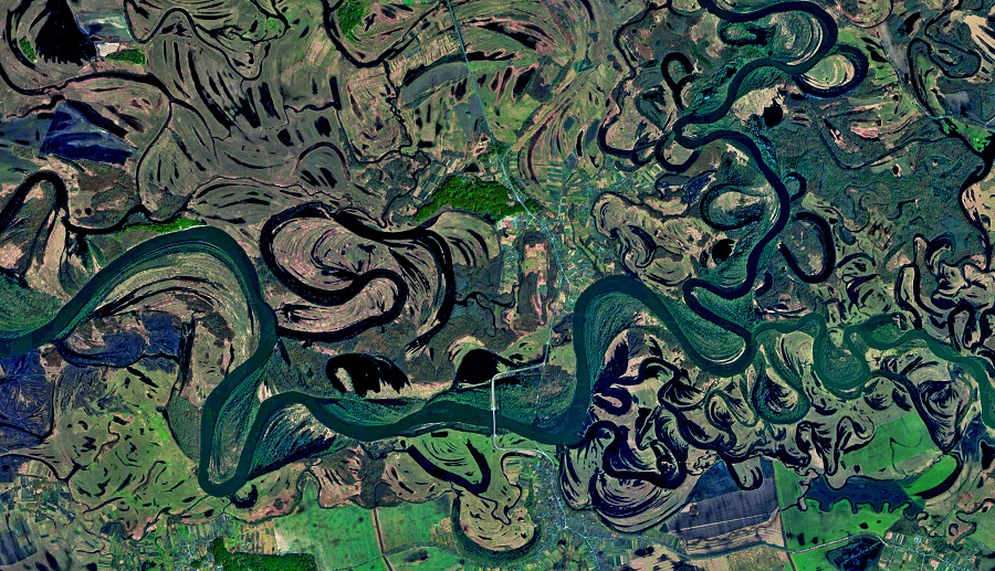 20 найбільш мальовничих супутникових знімків річок України