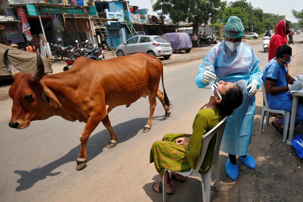 Вуличне тестування в Ахмедабаді, фото: Reuters