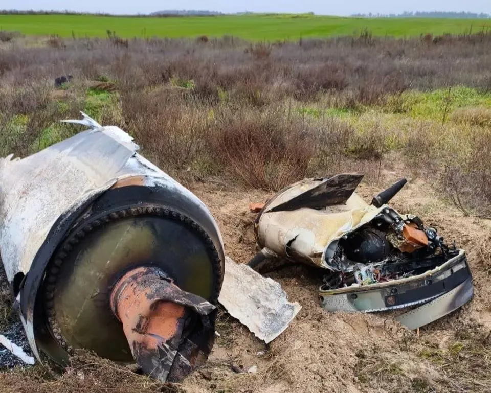 Уламки російської  ракети "Кинджал" / фото надала "Нічна варта" для Forbes