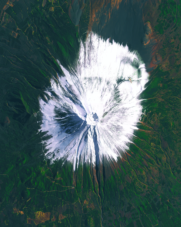Краса дня: гора Фуджі зверху