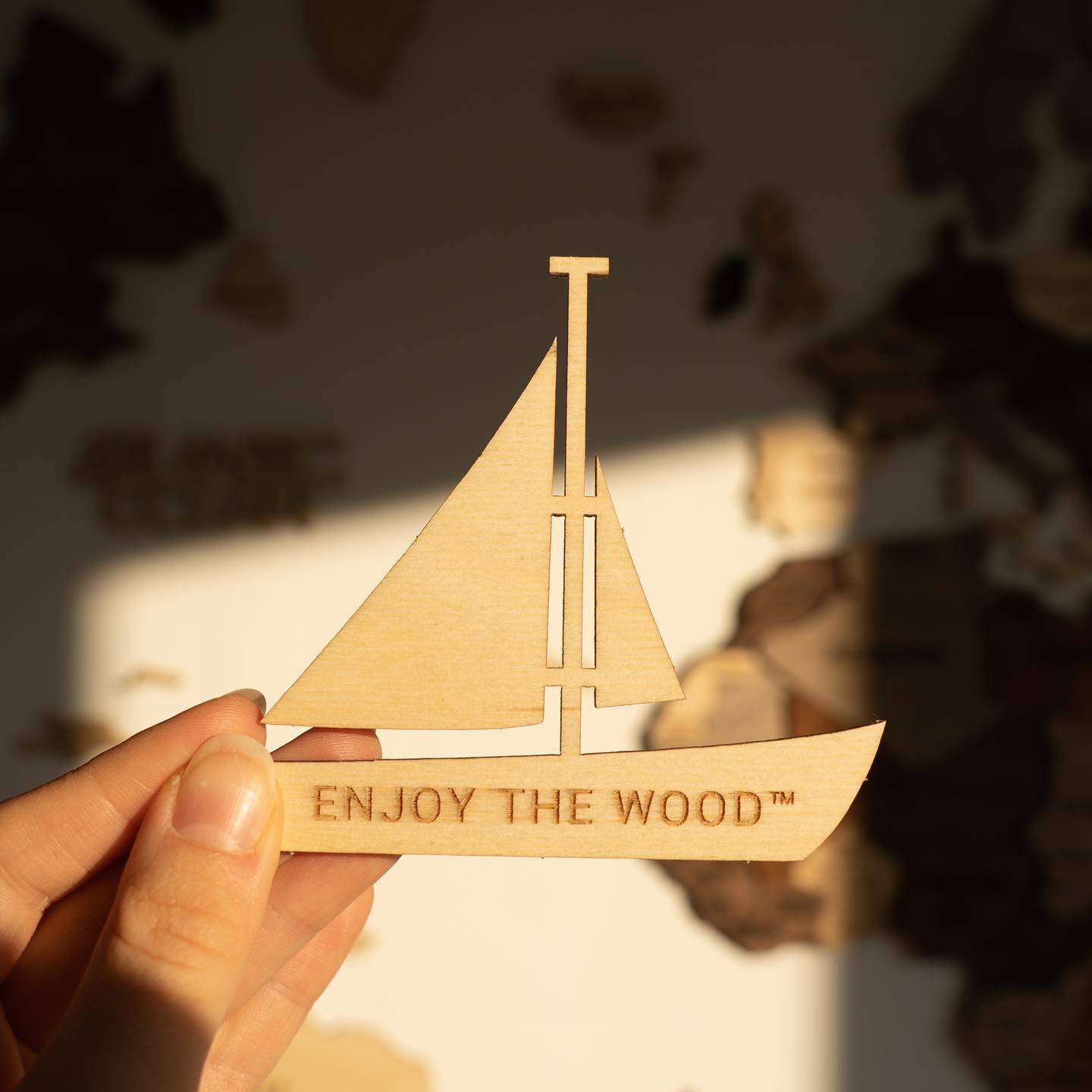 Продукцію Enjoy the Wood продавали переважно на експорт: у Європу та США