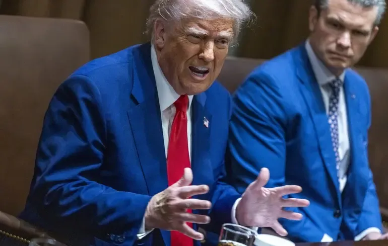 © EPA-EFE/SHAWN THEW