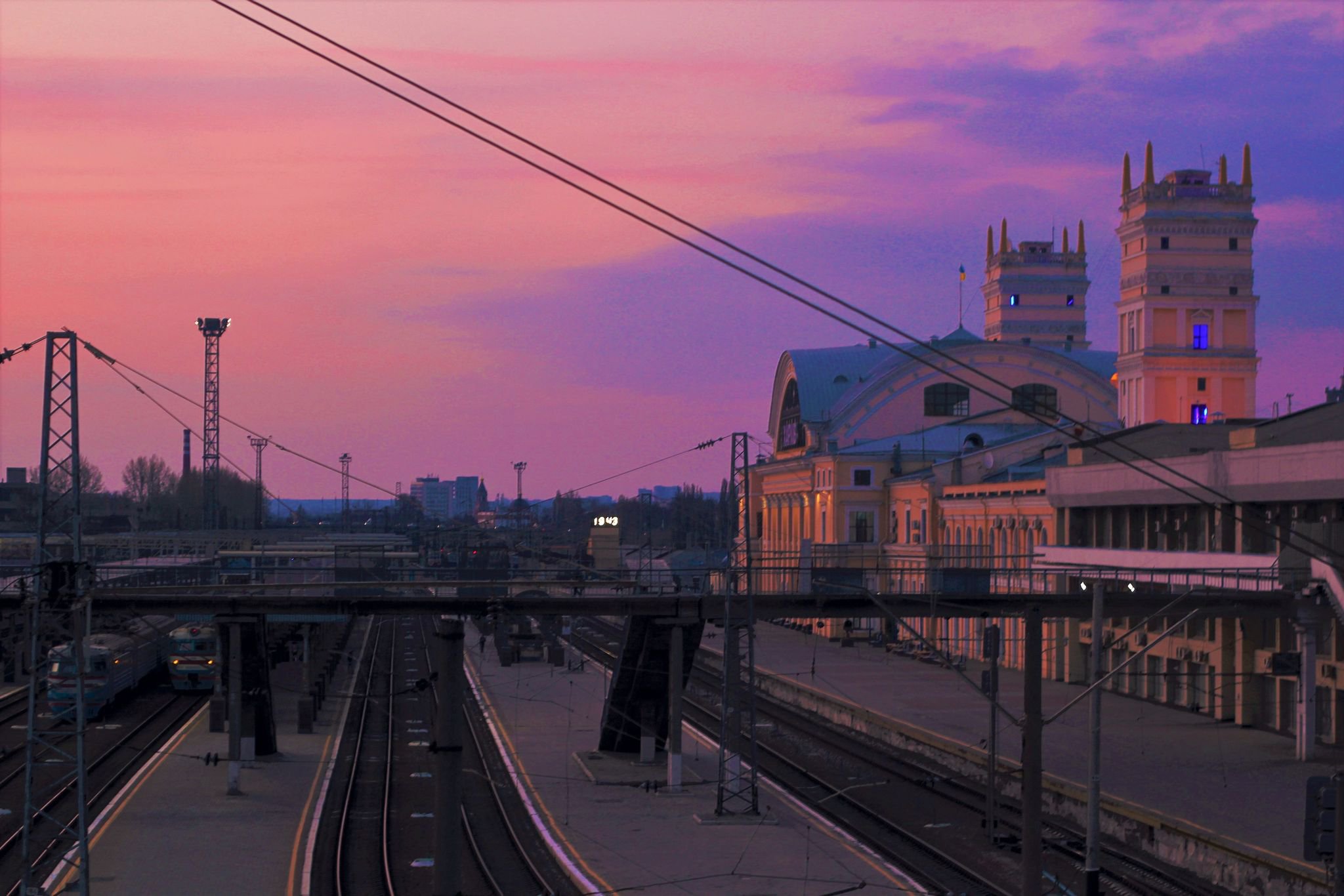 Ранковий Харків, залізничний вокзал. Фото авторки