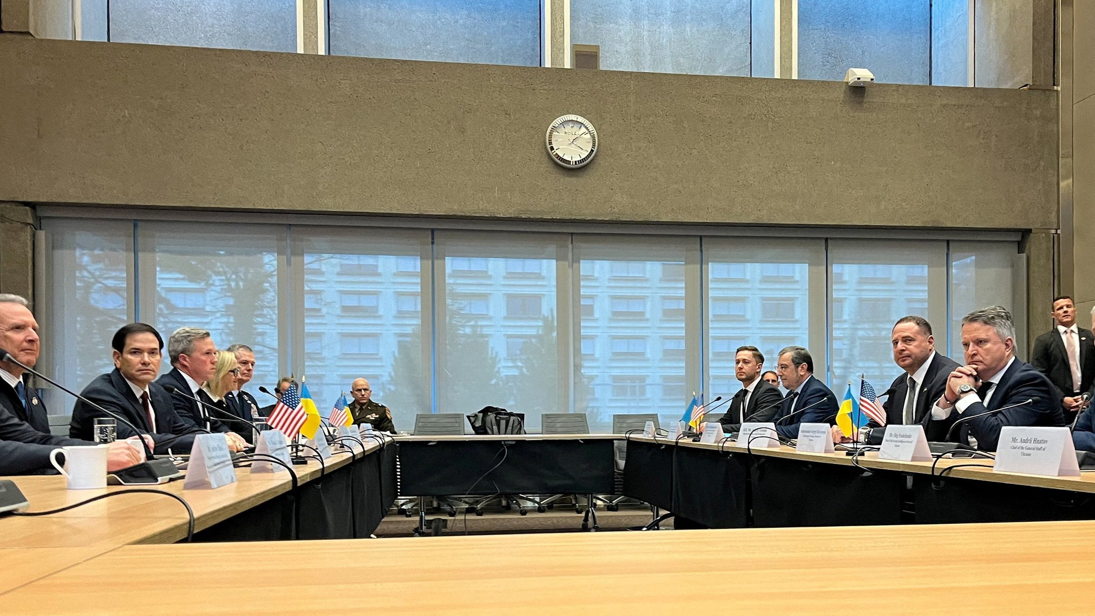 Зустріч делегацій України та США для переговорів у Женеві, Швейцарія, 23 листопада 2025 рік. REUTERS/Emma Farge