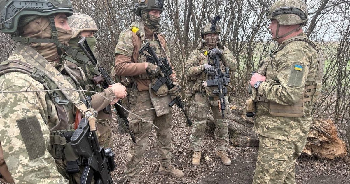 ЗСУ покращили тактичне положення на трьох ключових напрямках, — Наєв