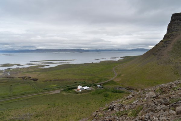 Спокійна краса дня: дім у нацпарку Ісландії