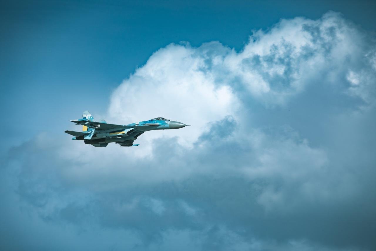 Су-27 у небі