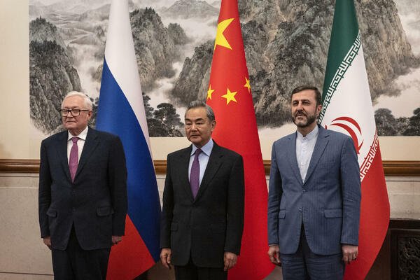 Представники Росії, Китаю та Ірану. Фото з відкритих джерел