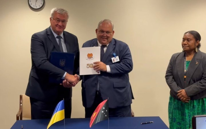 Керівники МЗС України і Папуа Нової Гвінеї Фото: скриншот відео