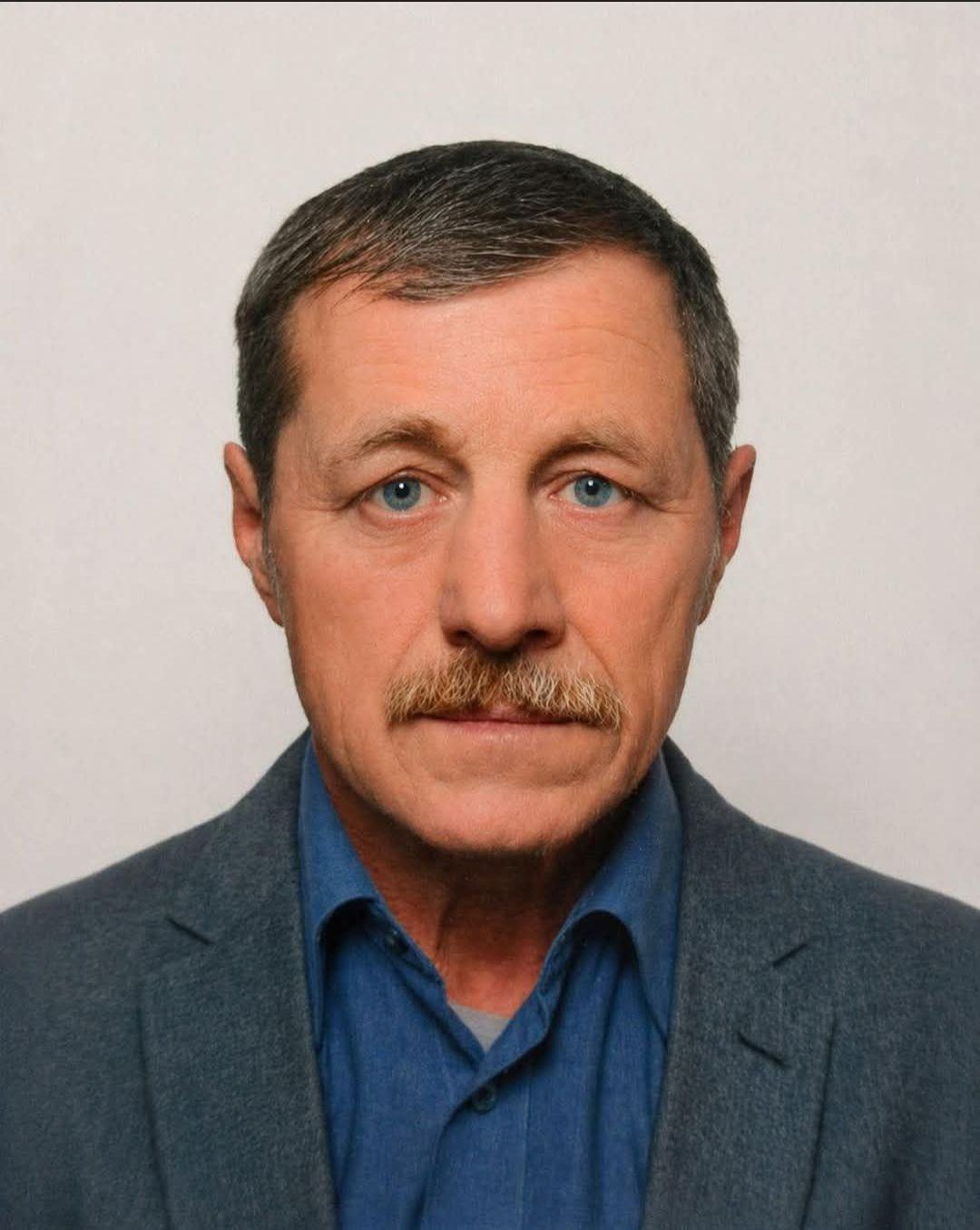 Олександр Перга працював двірником. Місцеві називали його просто дядя Саша