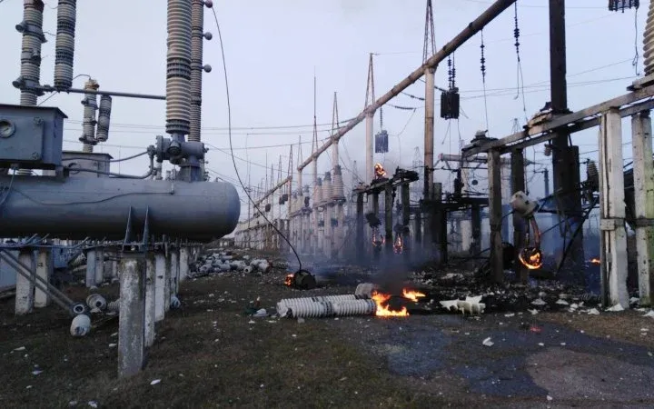 Наслідки обстрілів енергетичної інфраструктури України. Фото: Укренерго