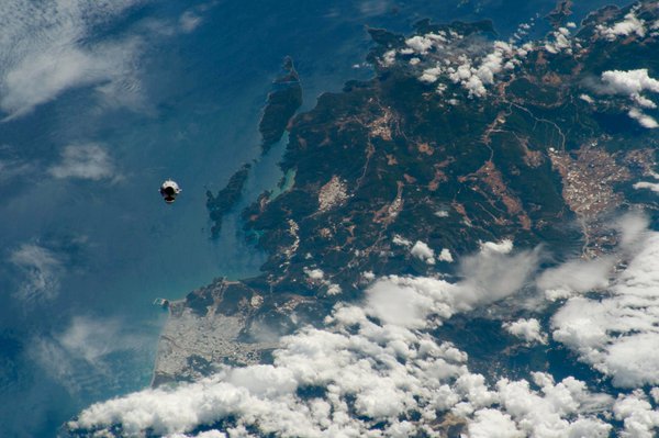Супутникове фото дня: Crew Dragon над Туреччиною