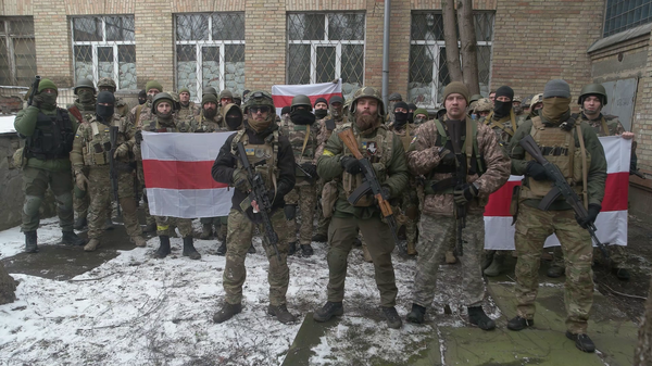 Ветерани-нелегали. Білоруських і російських добровольців ковтає болото української бюрократії