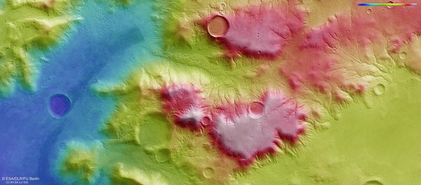 Космічна карта дня: гірський хребет на Марсі у великій роздільній здатності