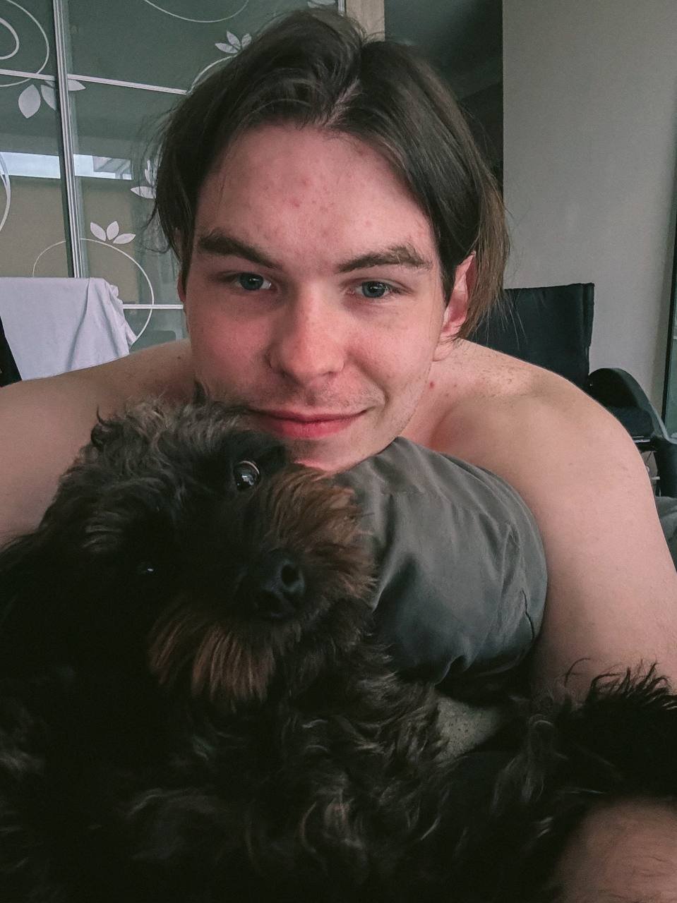 Вадим Сімаченко зі своїм собакою на прізвисько Шалун