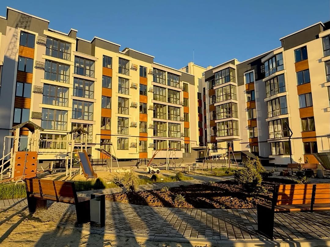 Житловий комплекс «9 Район» у Мукачеві. Джерело: https://www.instagram.com/9rayon_mukachevo/p/DReKRuHiAc4/