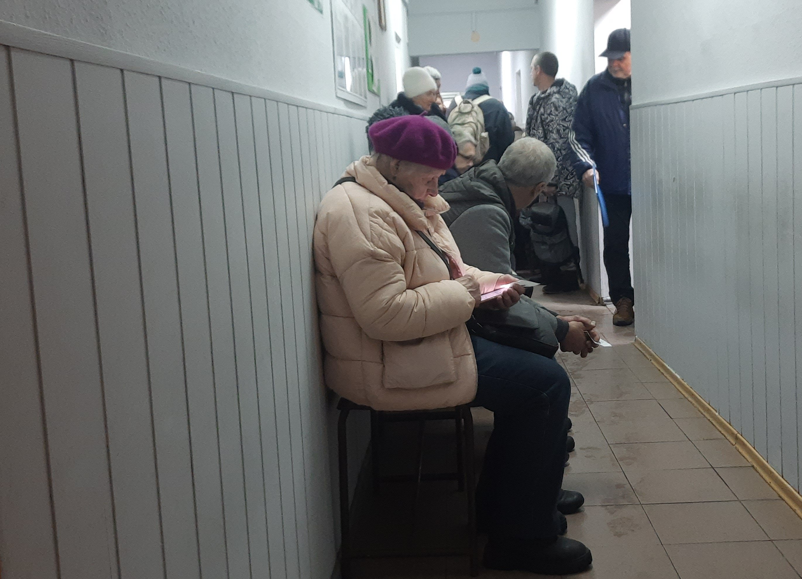 Відділення Пенсійного фонду на Троєщині, Деснянський район, Київ