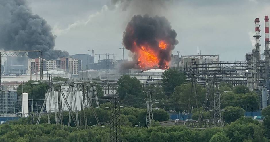 Сили оборони уразили Московський НПЗ, нафтобазу «Гуково» у РФ та два мости на ТОТ