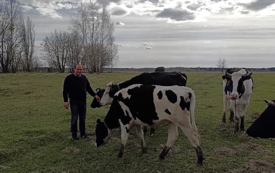 Олександр Царенок і його господарство