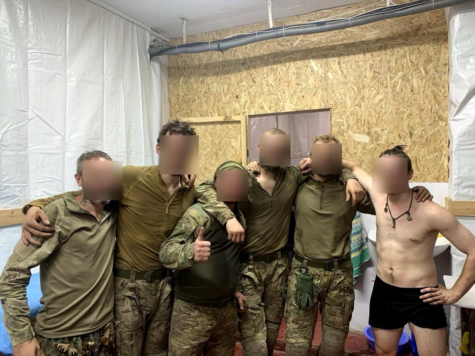 Розвідники після виконання бойового завдання