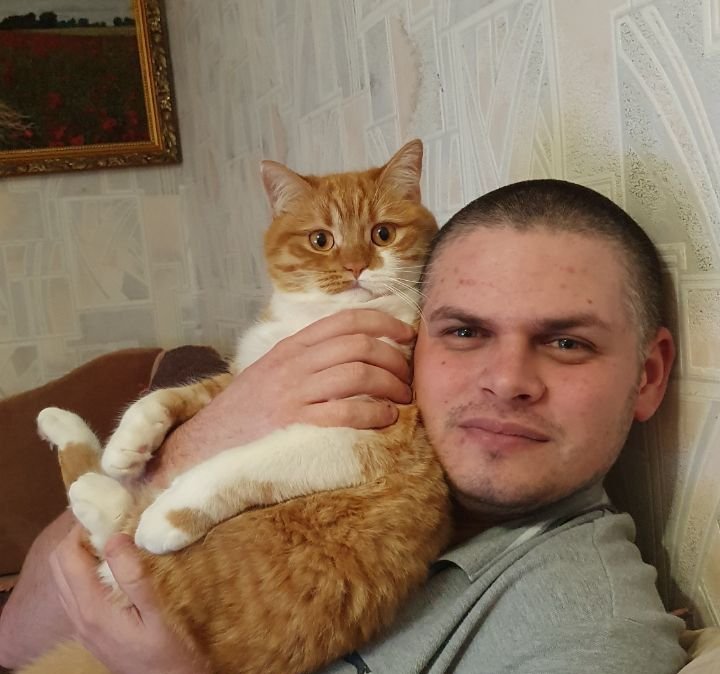 Віталій Салтан із котом Понею