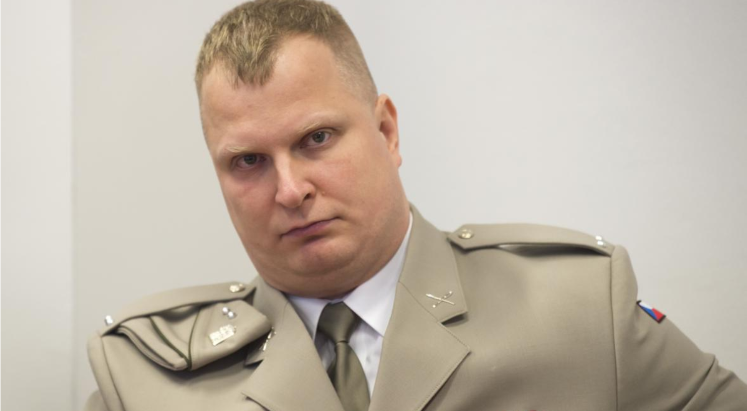Засуджений чеський військовий Ерік Ешт: фото з відкритих джерел