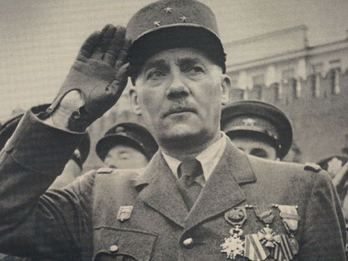 Шарль де Голь