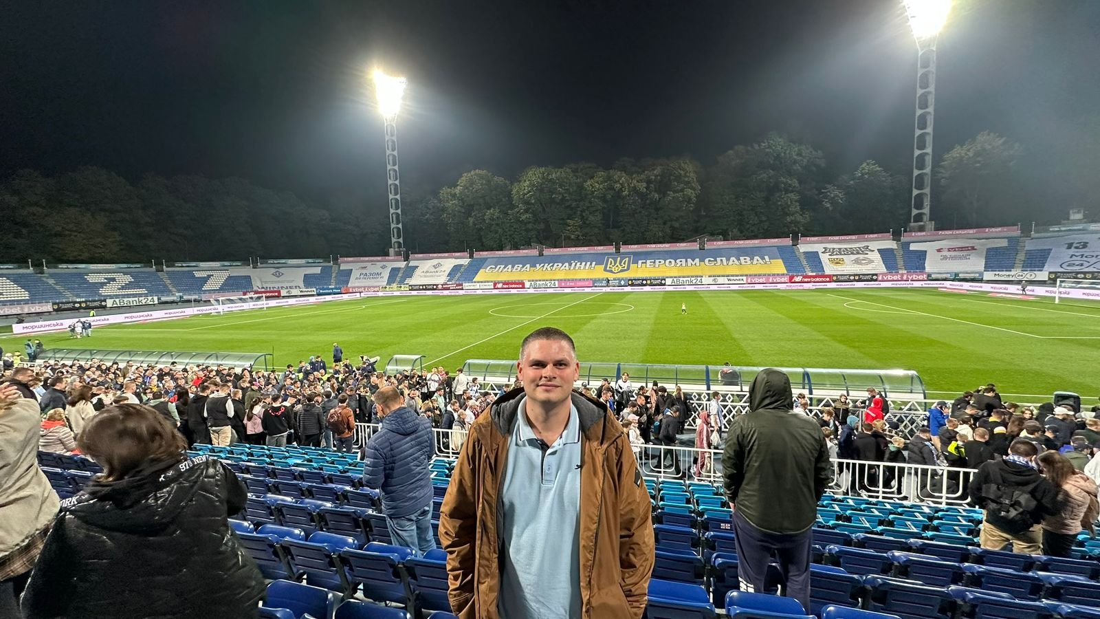 Віталій Салтан на стадіоні «Динамо» імені Валерія Лобановського, Київ