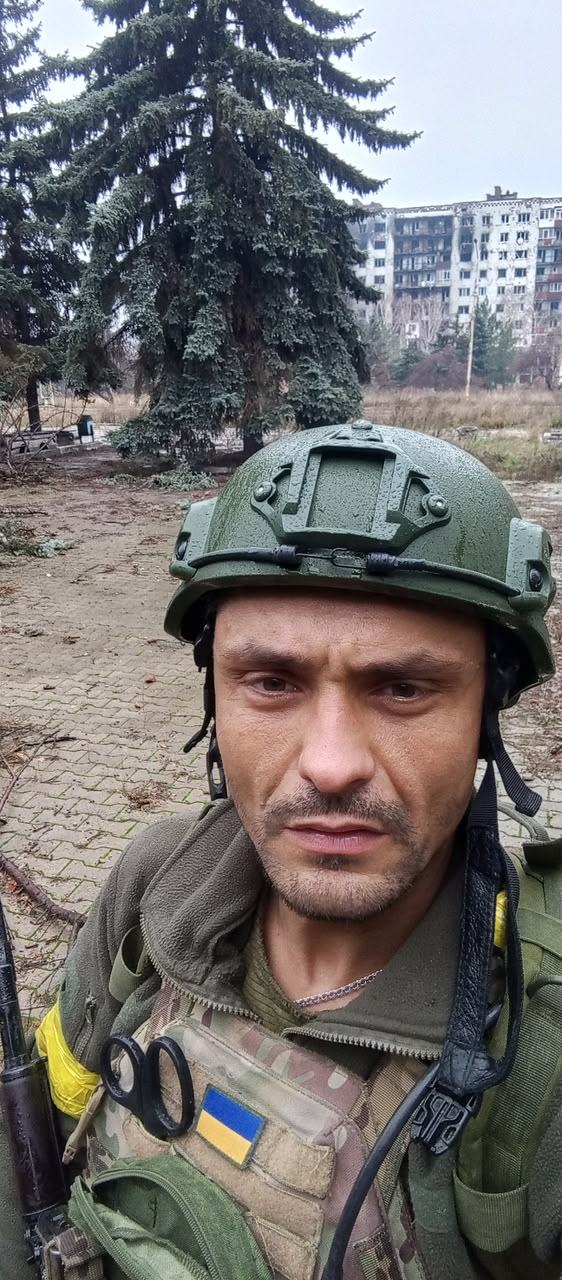 Боєць підрозділу «Фенікс» із позивним Ворон