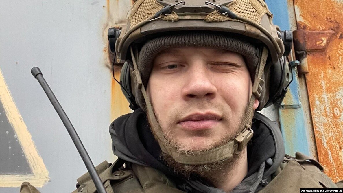 Ян Мельников — 32-річний мінчанин із білорусько-латиської родини, який переїхав до України під час Євромайдану