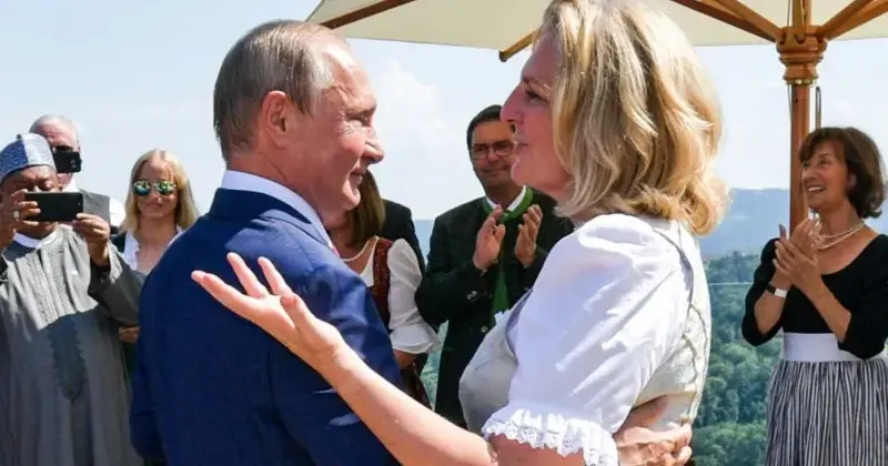 Російська "підставна організація" продовжує діяльність у Відні, попри санкції