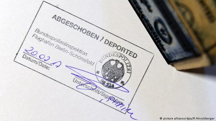 Ілюстративне зображення: німецький штамп про депортацію