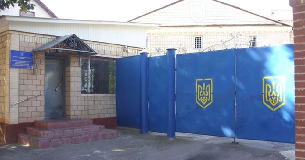 Чому підлітки йдуть на співпрацю з Росією. Розповідають вчителі, які приходять їх учити в СІЗО