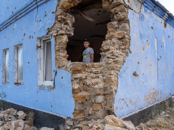 Вкрадене дитинство