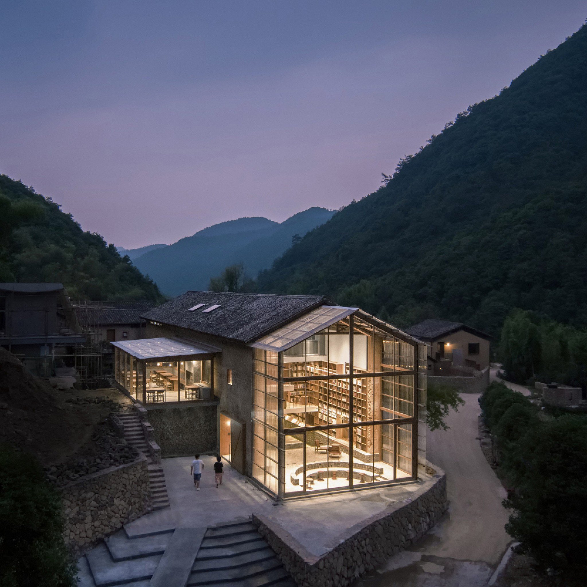 Хостел "Капсула" всередині сільської бібліотеки, Китай