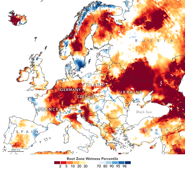 Європі загрожує справжня посуха незалежно від короткочасних злив: посуха ґрунтових вод. Особливо це стосується України (карти NASA)