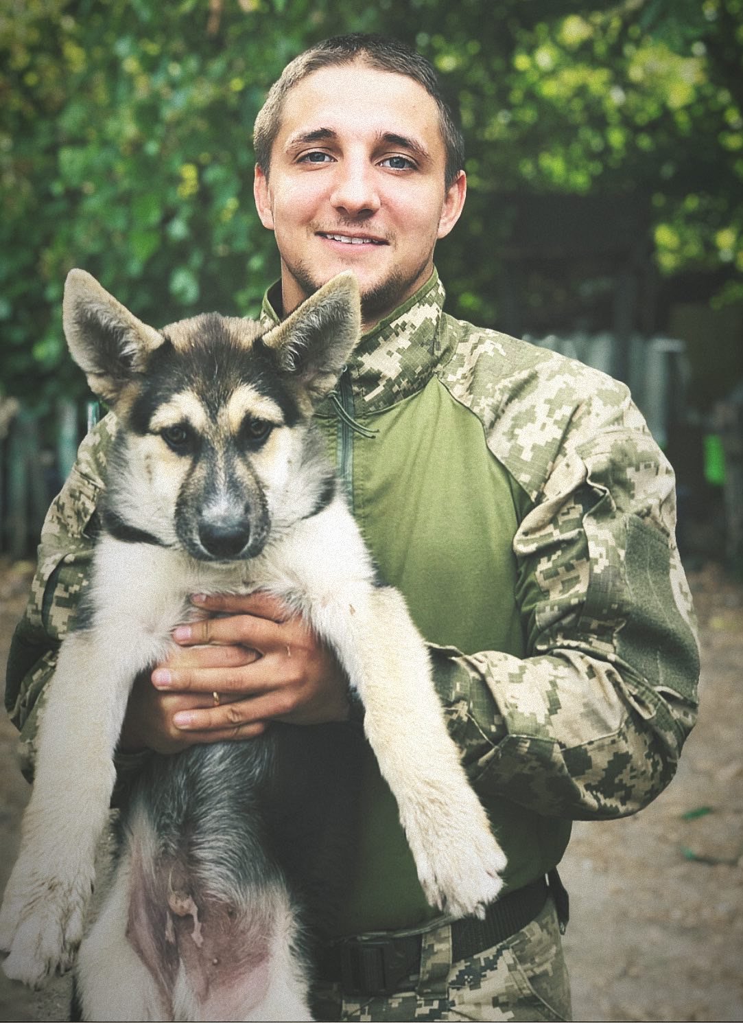 Сергій Герасименко й пес несуть службу в 63-й бригаді. Зарічне, Лиманський напрямок