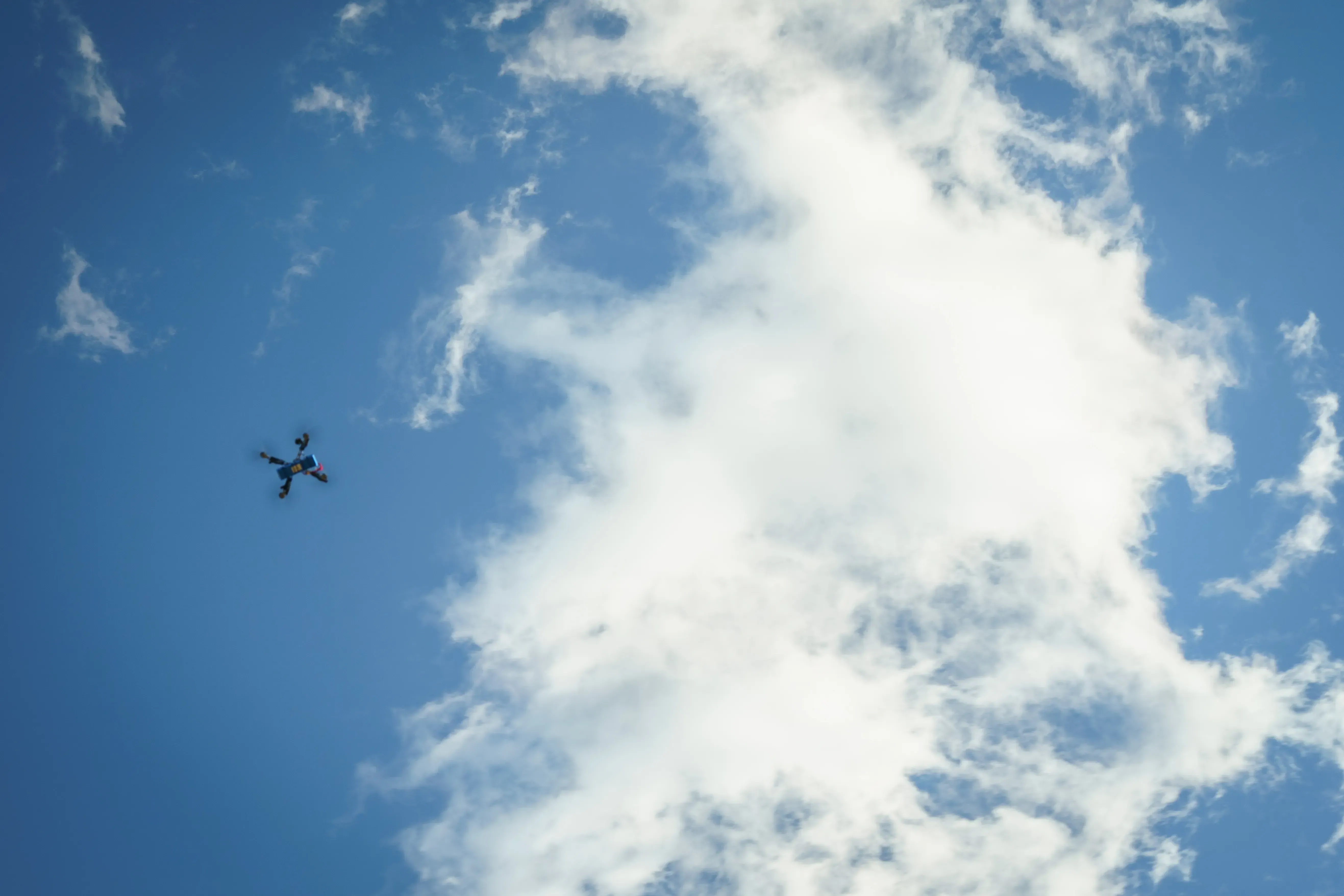 Полігонні випробування нового покоління FPV-дронів. Фото: Міноборони