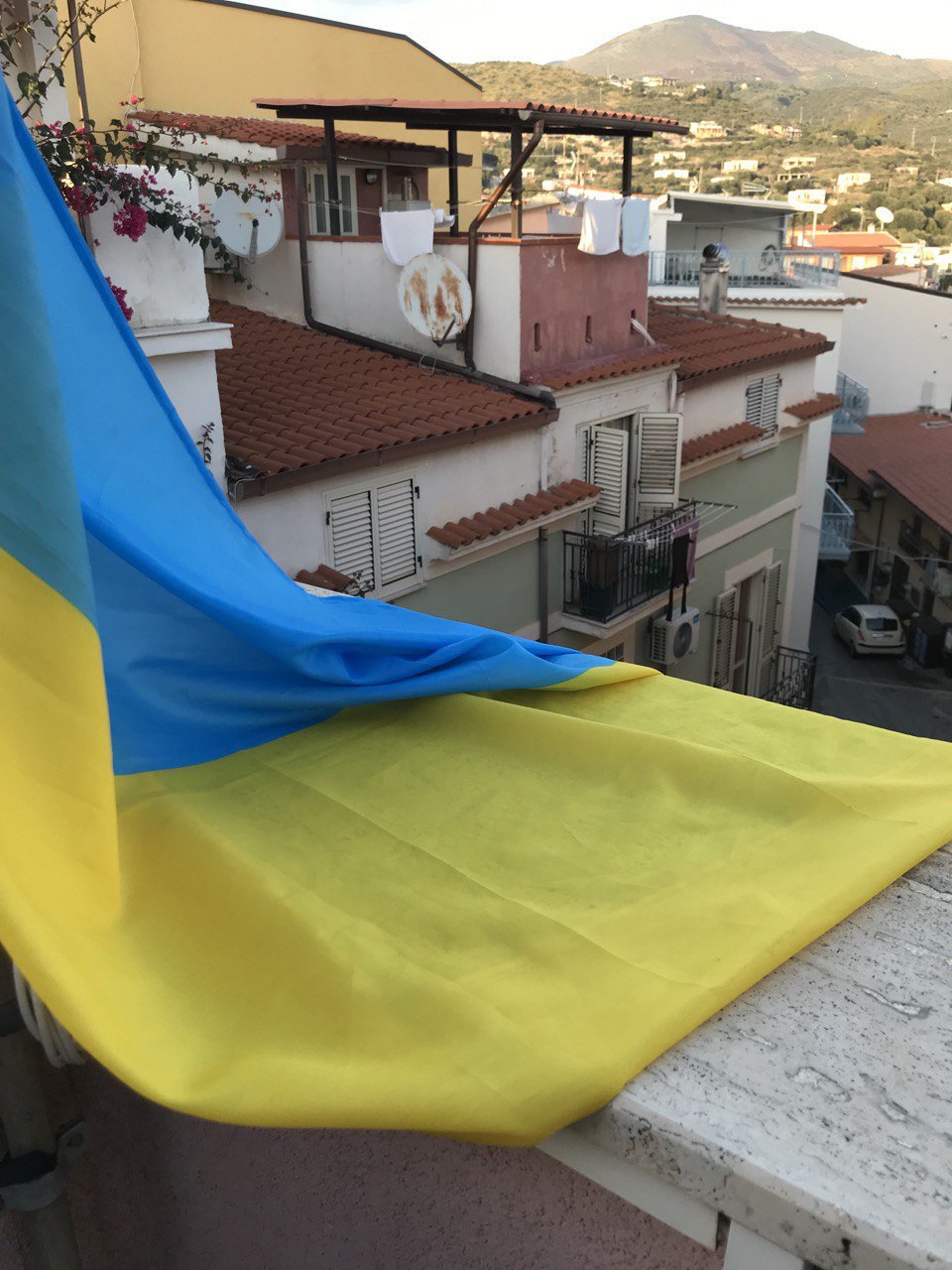 The Ukrainian flag on the Kateryna`s balkon.