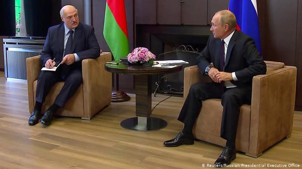 Лукашенко – у фарватері російської пропаганди: звинувачує і загрожує Україні