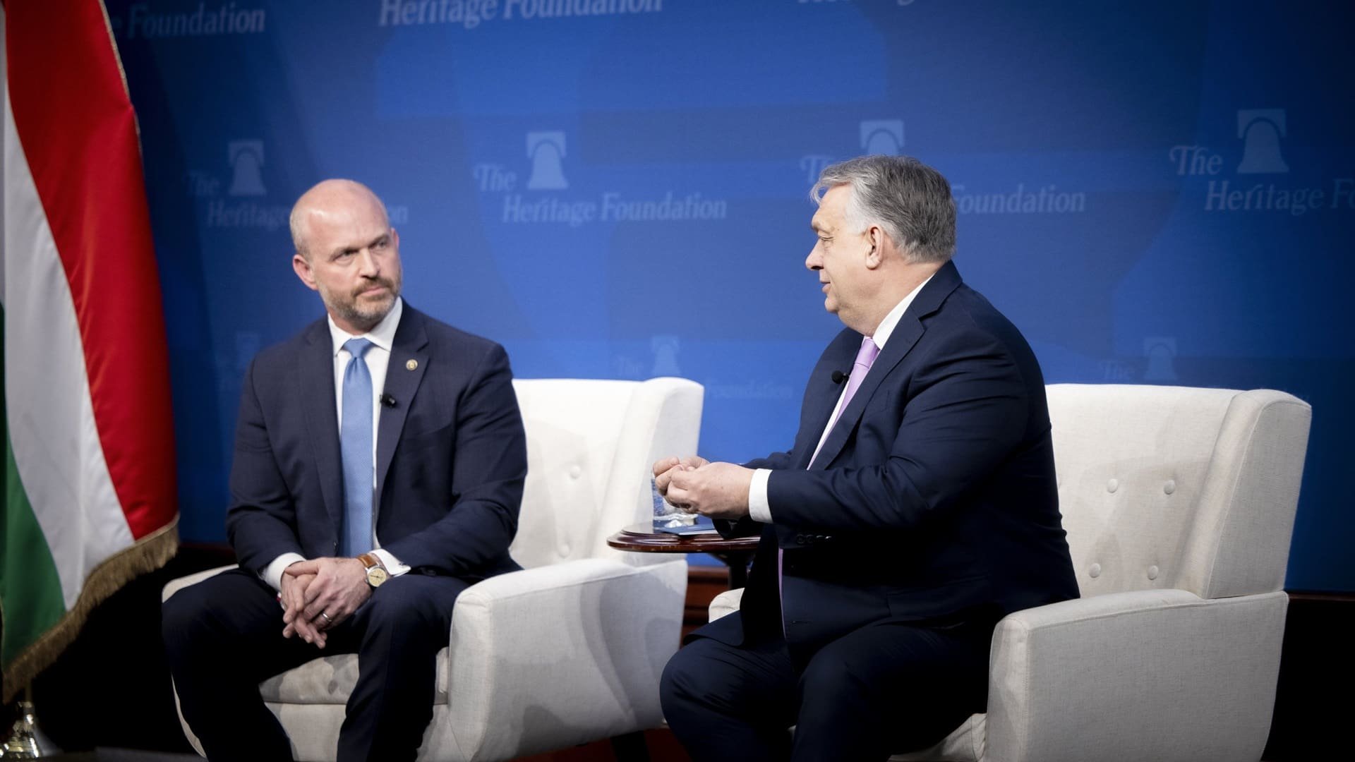President of the Heritage Foundation, Kevin Roberts, and the Prime Minister of Hungary, Viktor Orbán, during a closed discussion organized by the Heritage Foundation in the USA. Photo: hungarianconservative.com