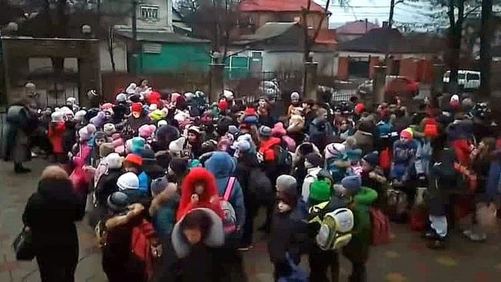 18 листопада 2022 року. Депортація вихованців Донецької школи-інтернату № 1 до Росії. Скриншот із відео на окупаційних сайтах