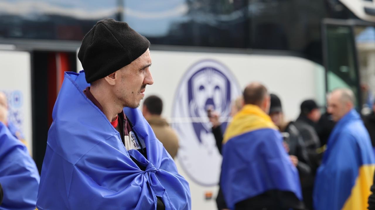 обмін 24 квітня