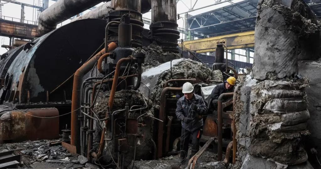 Обоє рябоє: як Київ і Банкова готуються до зими без тепла