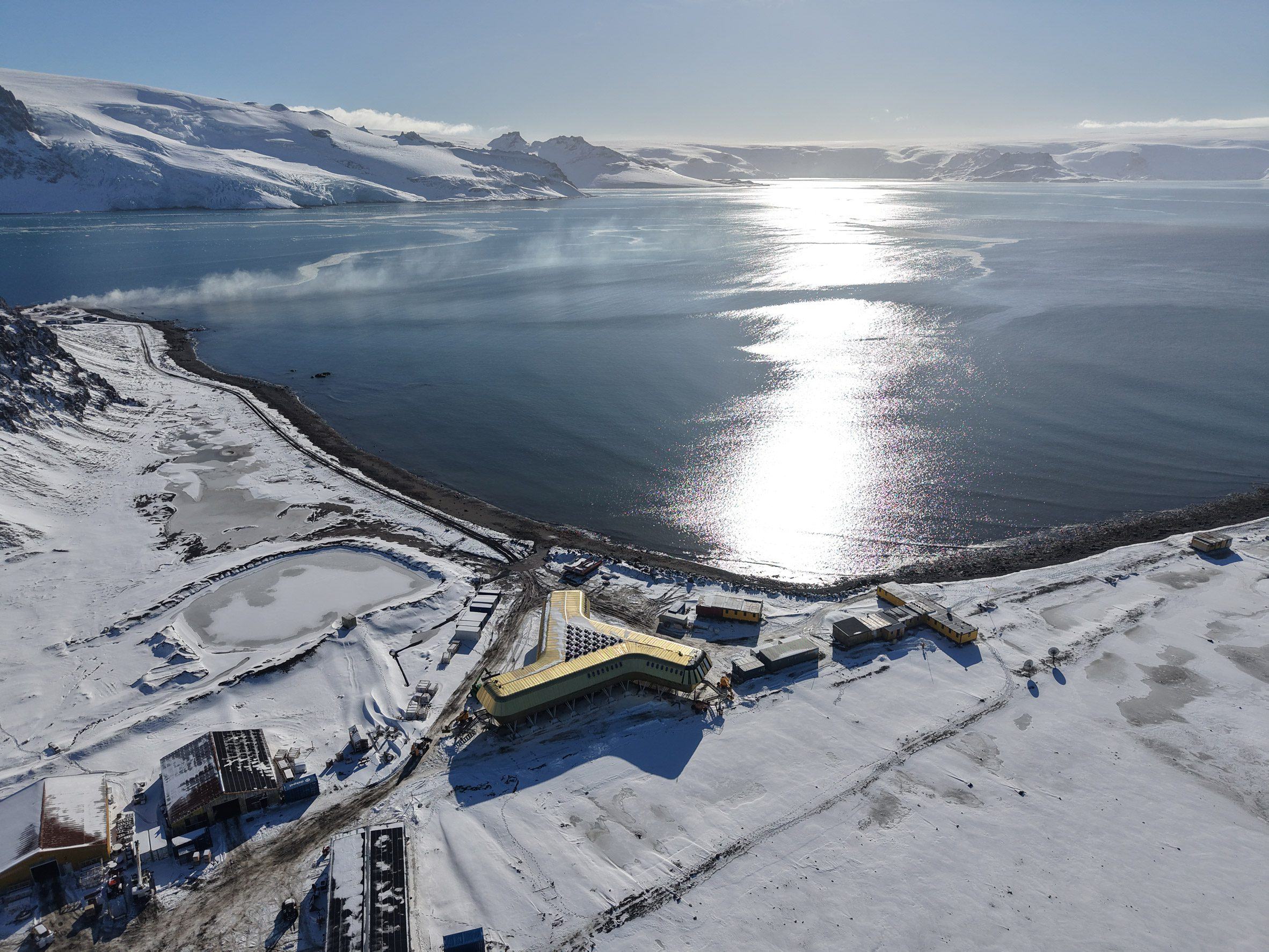 polish-antarctic-research-station-kurylowicz-architects
