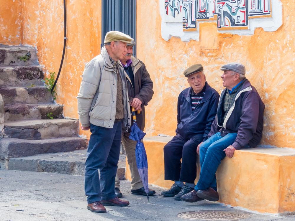 Жителі Сардинії. Фото: italianenthusiast.com