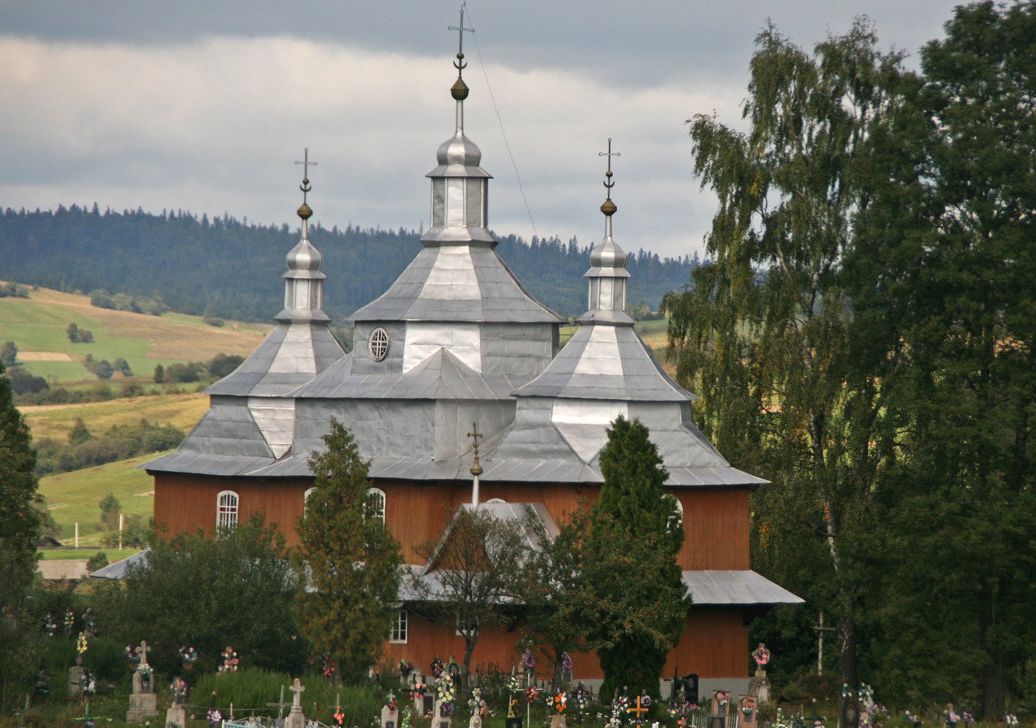 Михайлівська церква (1854) у селі Сможе на Львівщині у 2008 р